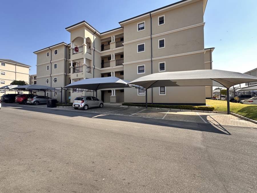 To Let 2 Bedroom Property for Rent in Blue Hills Gauteng