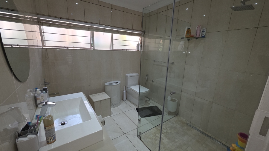 To Let 3 Bedroom Property for Rent in Eldopark Gauteng