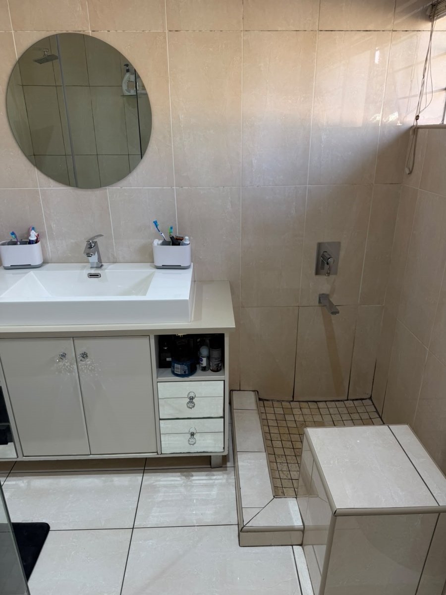 To Let 3 Bedroom Property for Rent in Eldopark Gauteng