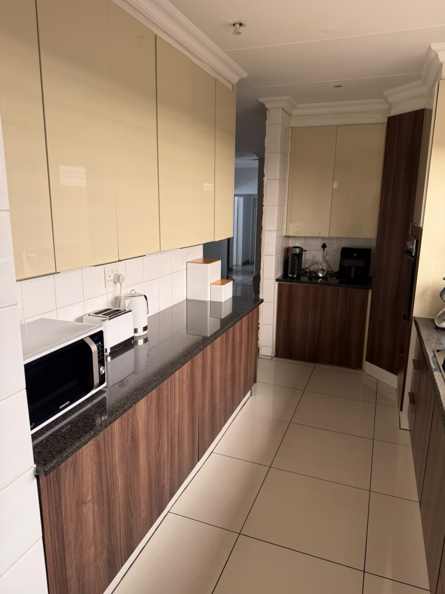 To Let 3 Bedroom Property for Rent in Eldopark Gauteng