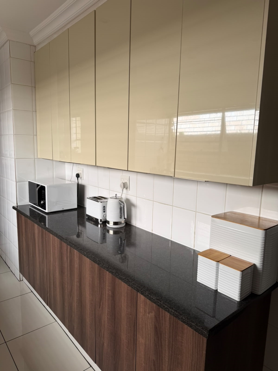 To Let 3 Bedroom Property for Rent in Eldopark Gauteng