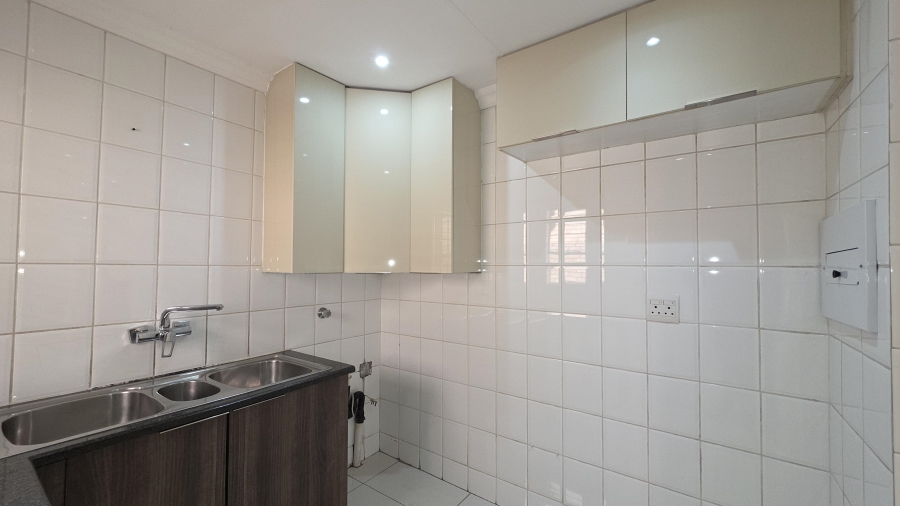 To Let 3 Bedroom Property for Rent in Eldopark Gauteng