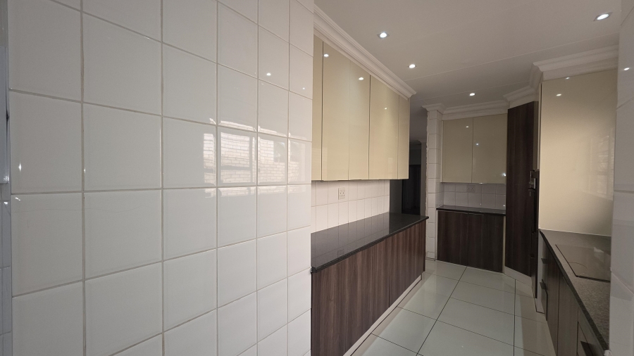 To Let 3 Bedroom Property for Rent in Eldopark Gauteng