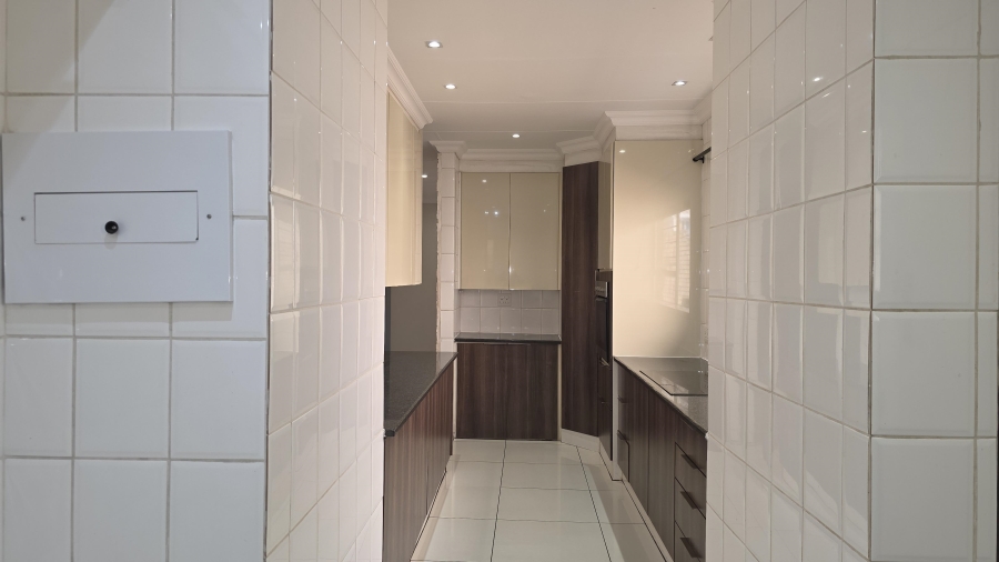 To Let 3 Bedroom Property for Rent in Eldopark Gauteng