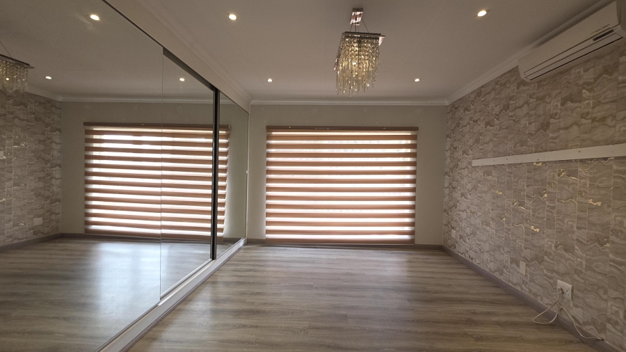 To Let 3 Bedroom Property for Rent in Eldopark Gauteng