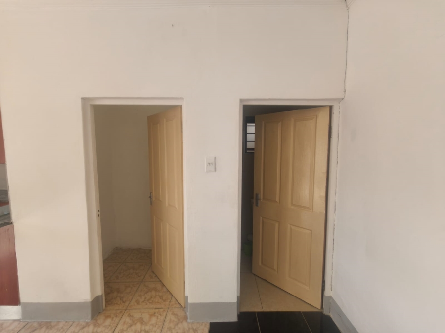 To Let 3 Bedroom Property for Rent in Erasmia Gauteng