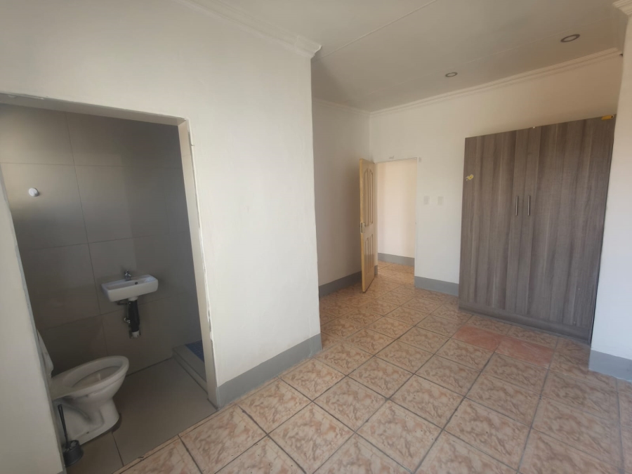 To Let 3 Bedroom Property for Rent in Erasmia Gauteng