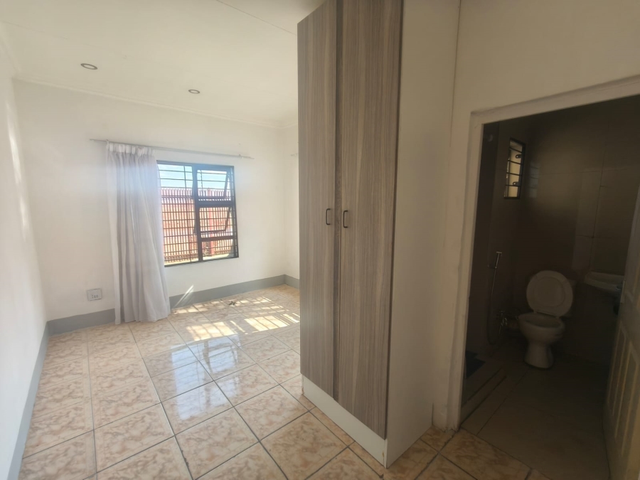 To Let 3 Bedroom Property for Rent in Erasmia Gauteng