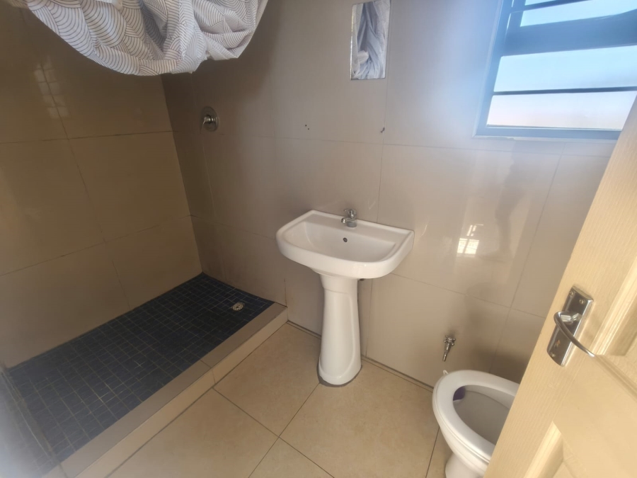 To Let 3 Bedroom Property for Rent in Erasmia Gauteng