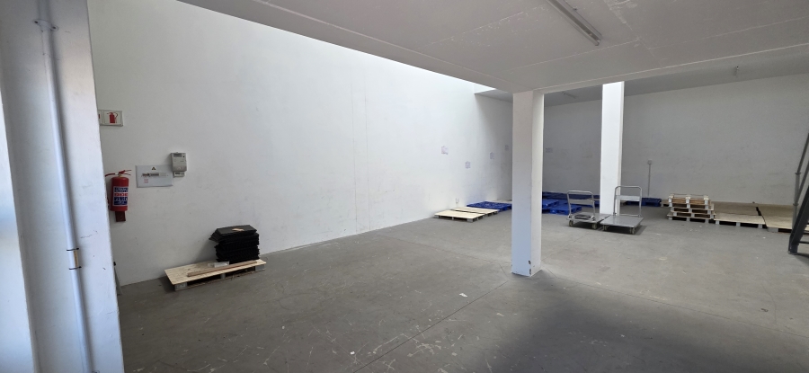 To Let Commercial Property for Rent in Barbeque Downs Gauteng