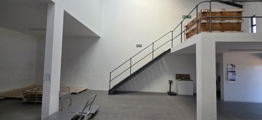 To Let Commercial Property for Rent in Barbeque Downs Gauteng