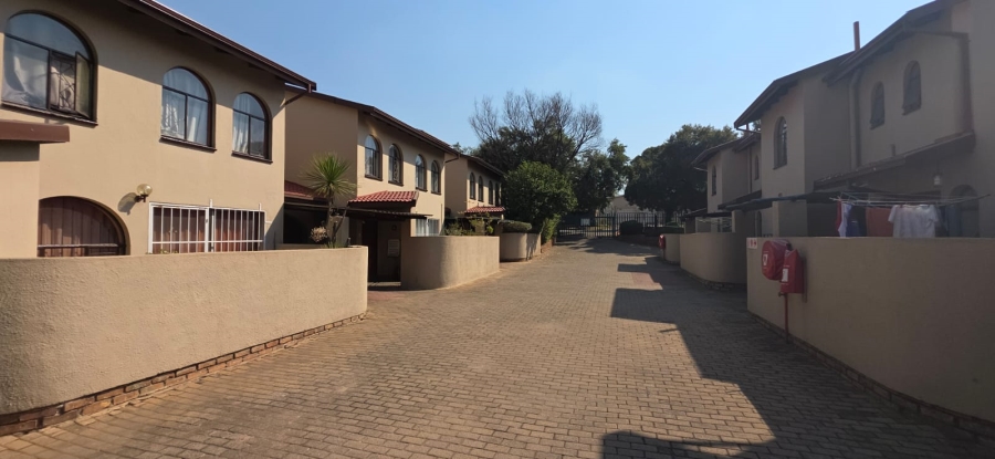 2 Bedroom Property for Sale in Kempton Park Ext 5 Gauteng