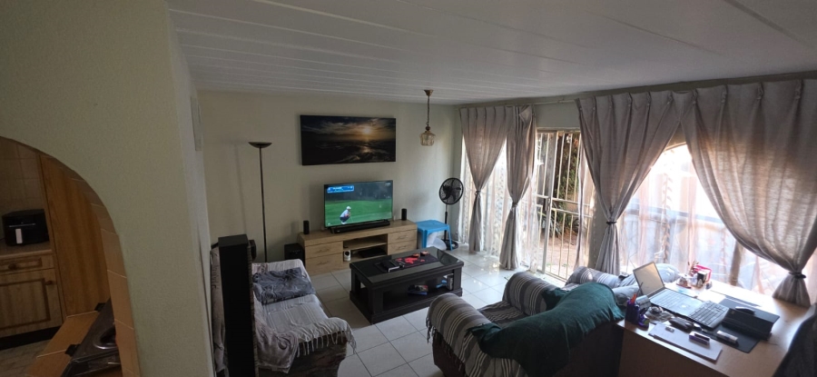 2 Bedroom Property for Sale in Kempton Park Ext 5 Gauteng