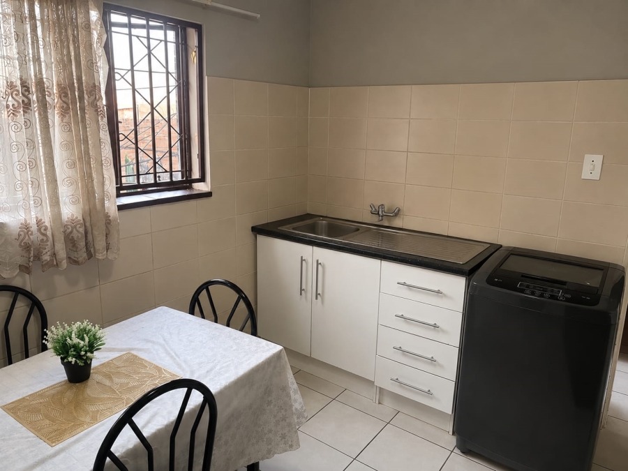 2 Bedroom Property for Sale in Kenilworth Gauteng