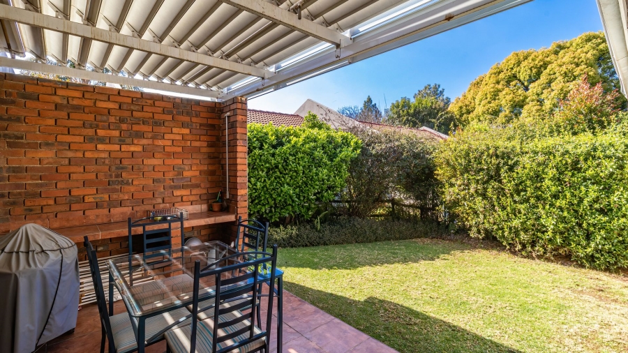 2 Bedroom Property for Sale in Magaliessig Gauteng