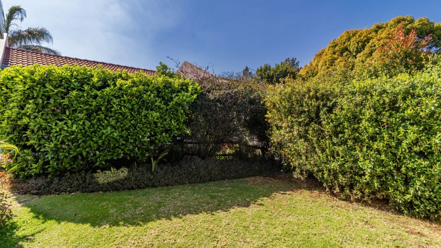 2 Bedroom Property for Sale in Magaliessig Gauteng