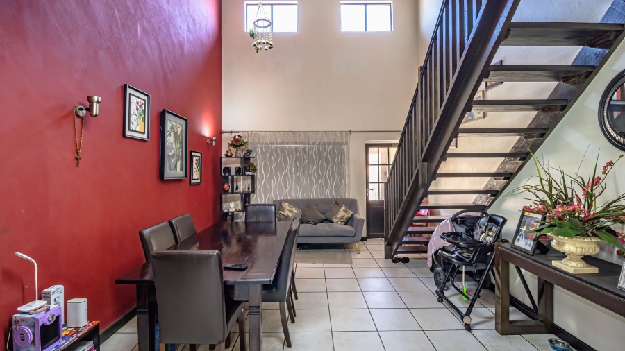 2 Bedroom Property for Sale in Sunninghill Gauteng