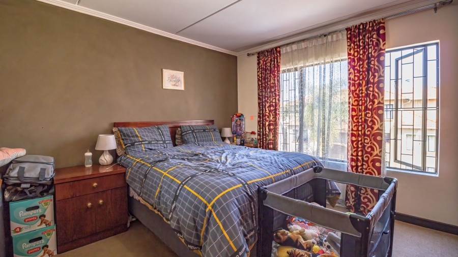 2 Bedroom Property for Sale in Sunninghill Gauteng