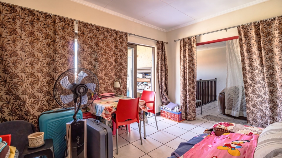 2 Bedroom Property for Sale in Sunninghill Gauteng