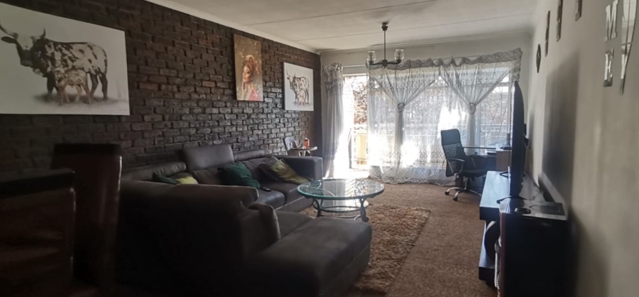2 Bedroom Property for Sale in Vereeniging Gauteng