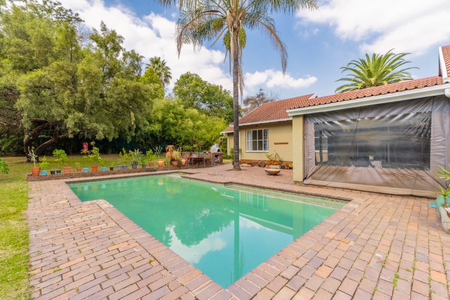 3 Bedroom Property for Sale in Douglasdale Gauteng