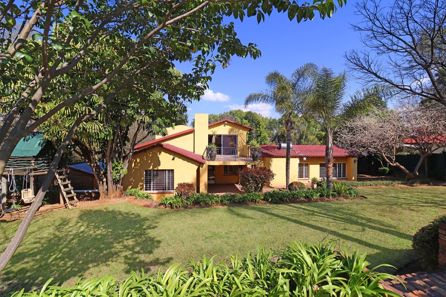 To Let 4 Bedroom Property for Rent in Weltevreden Park Gauteng