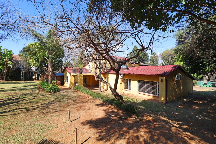 To Let 4 Bedroom Property for Rent in Weltevreden Park Gauteng