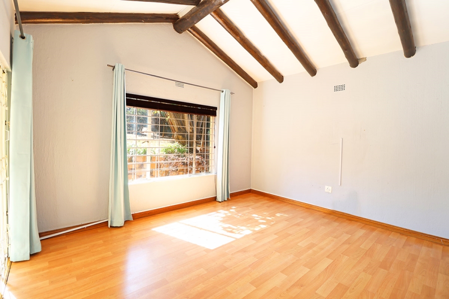 To Let 4 Bedroom Property for Rent in Weltevreden Park Gauteng