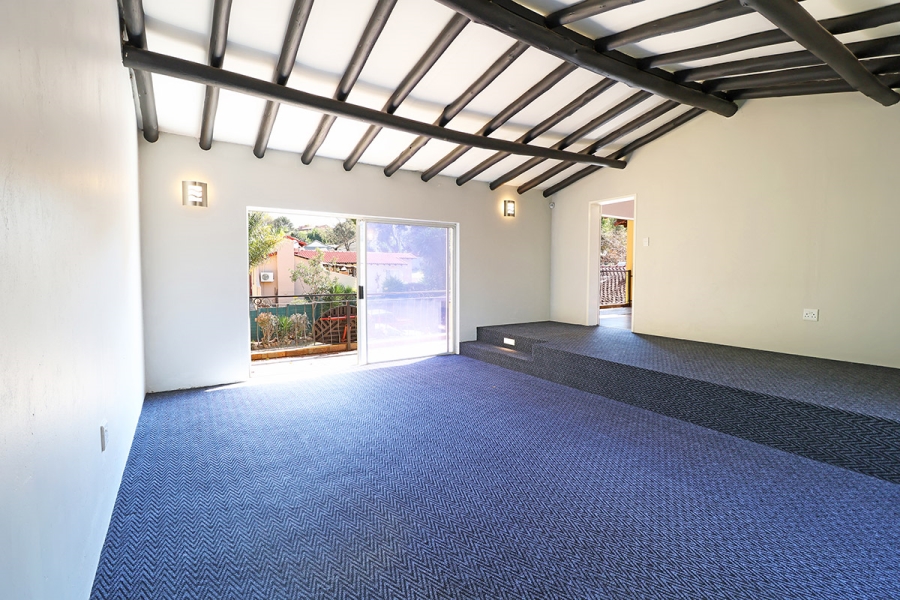 To Let 4 Bedroom Property for Rent in Weltevreden Park Gauteng
