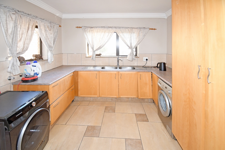4 Bedroom Property for Sale in Bedfordview Gauteng