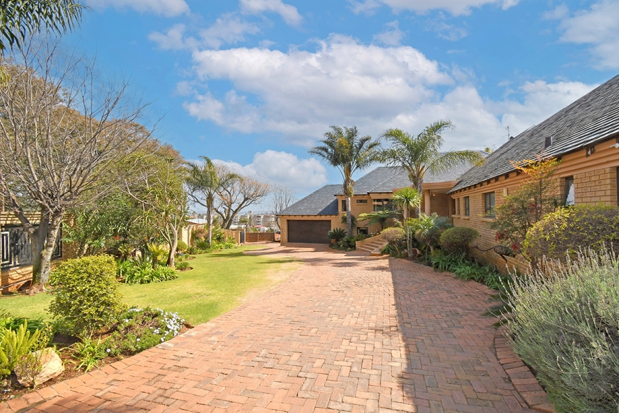 4 Bedroom Property for Sale in Bedfordview Gauteng