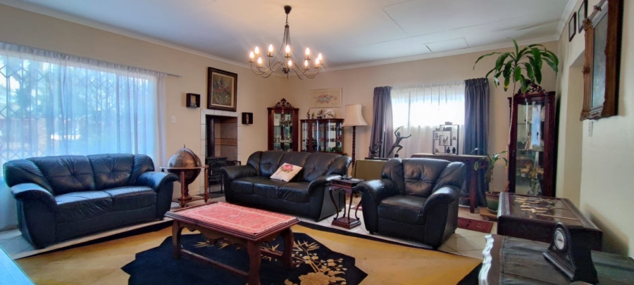 3 Bedroom Property for Sale in Rooihuiskraal North Gauteng