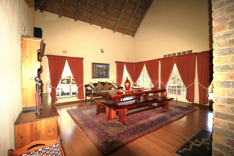 6 Bedroom Property for Sale in Glen Austin Gauteng