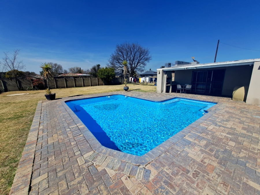 3 Bedroom Property for Sale in Duncanville Gauteng