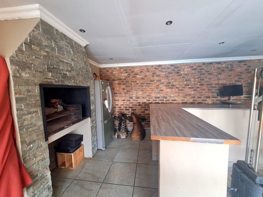 3 Bedroom Property for Sale in Duncanville Gauteng