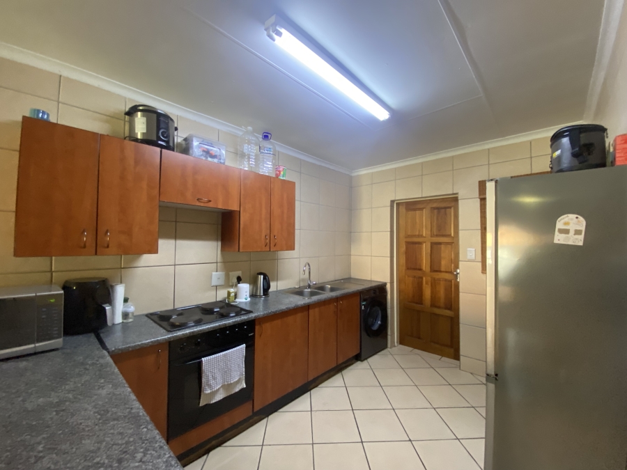 To Let 2 Bedroom Property for Rent in Northgate Gauteng