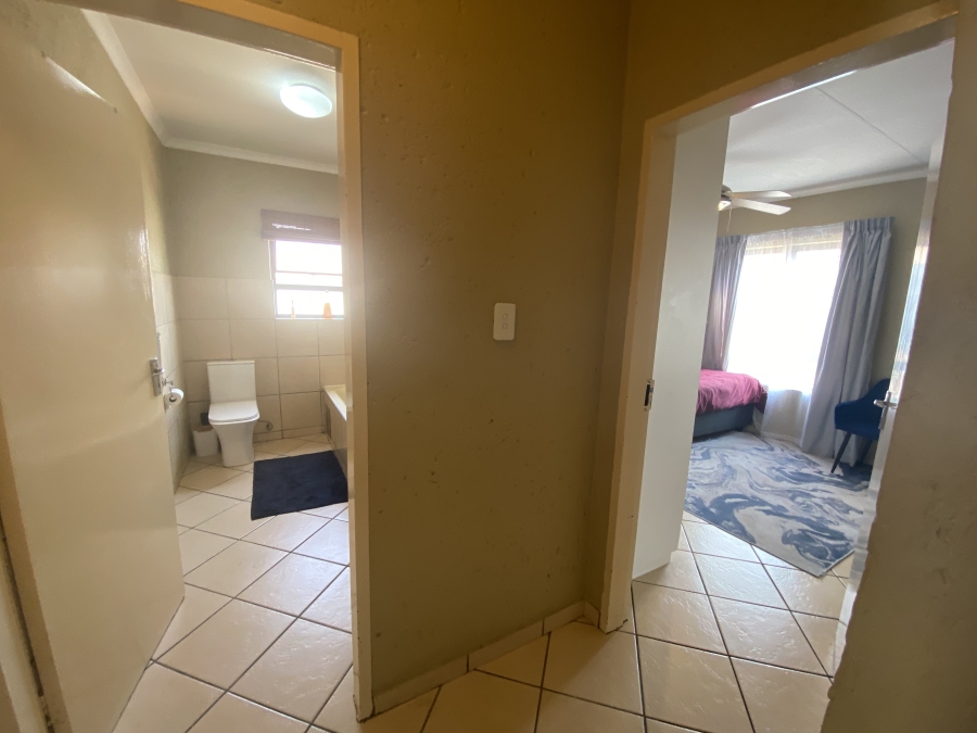 To Let 2 Bedroom Property for Rent in Northgate Gauteng