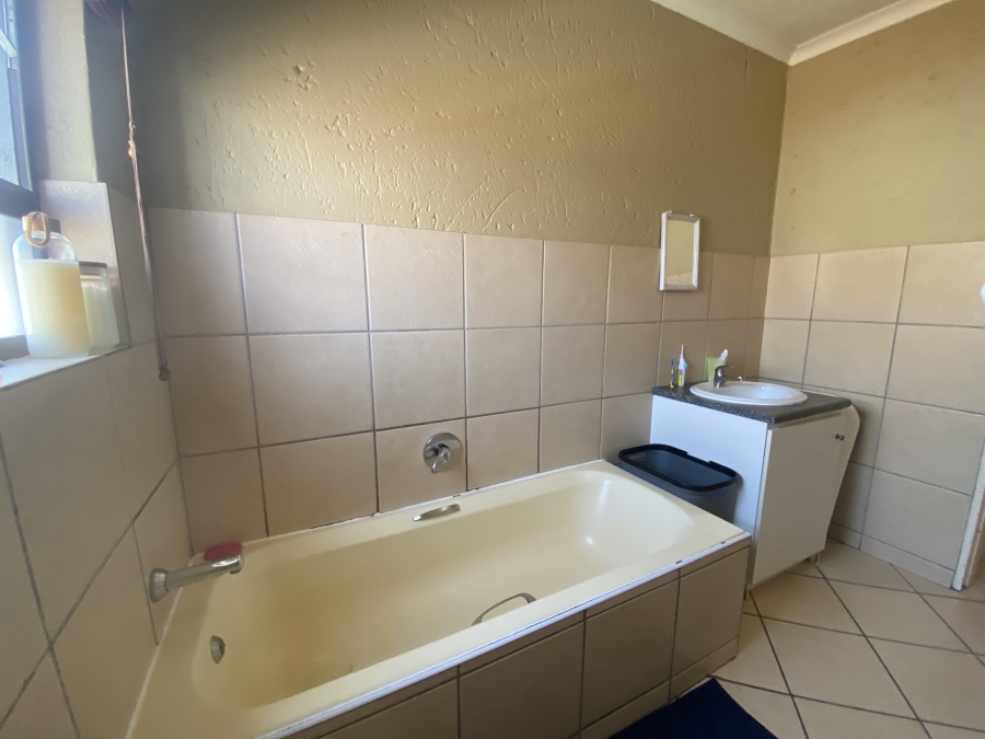 To Let 2 Bedroom Property for Rent in Northgate Gauteng