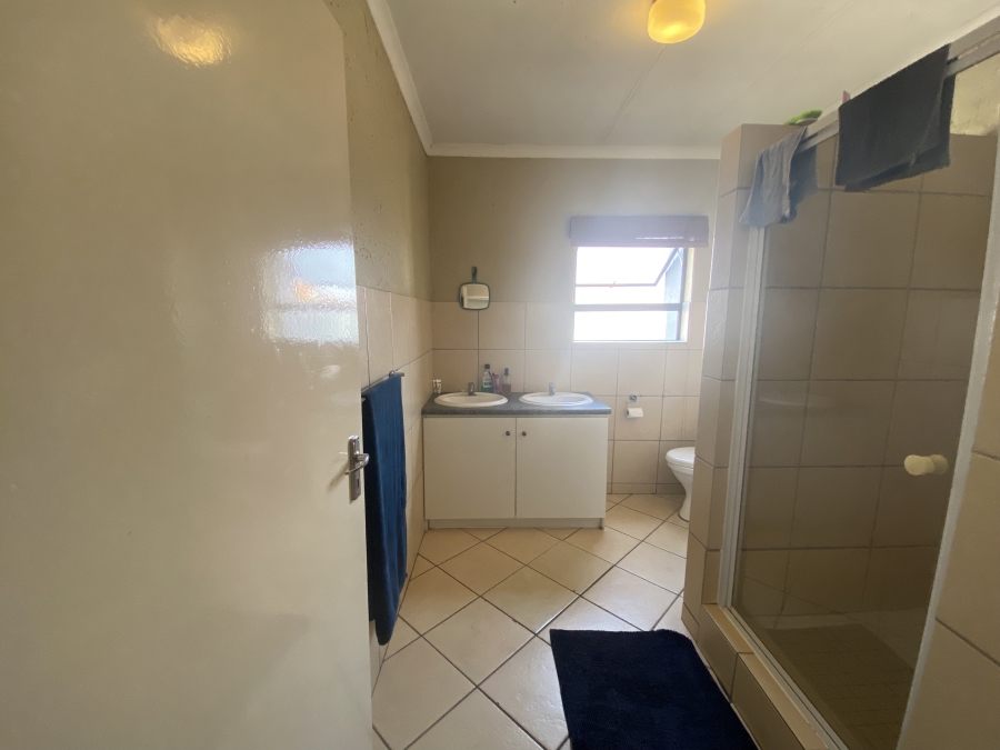 To Let 2 Bedroom Property for Rent in Northgate Gauteng
