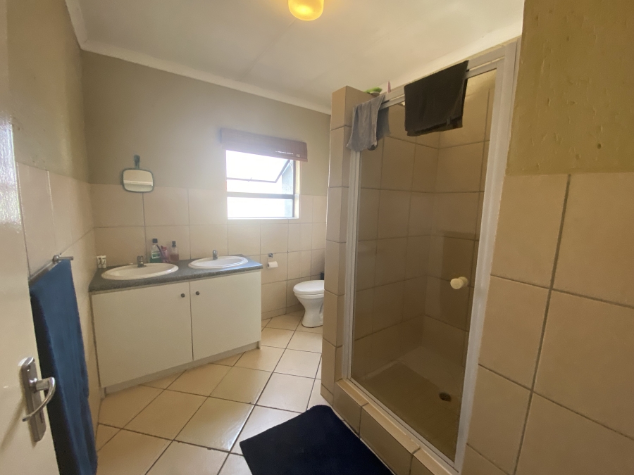To Let 2 Bedroom Property for Rent in Northgate Gauteng
