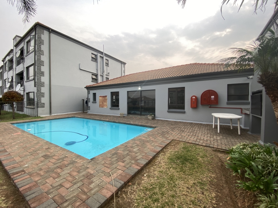 To Let 2 Bedroom Property for Rent in Northgate Gauteng