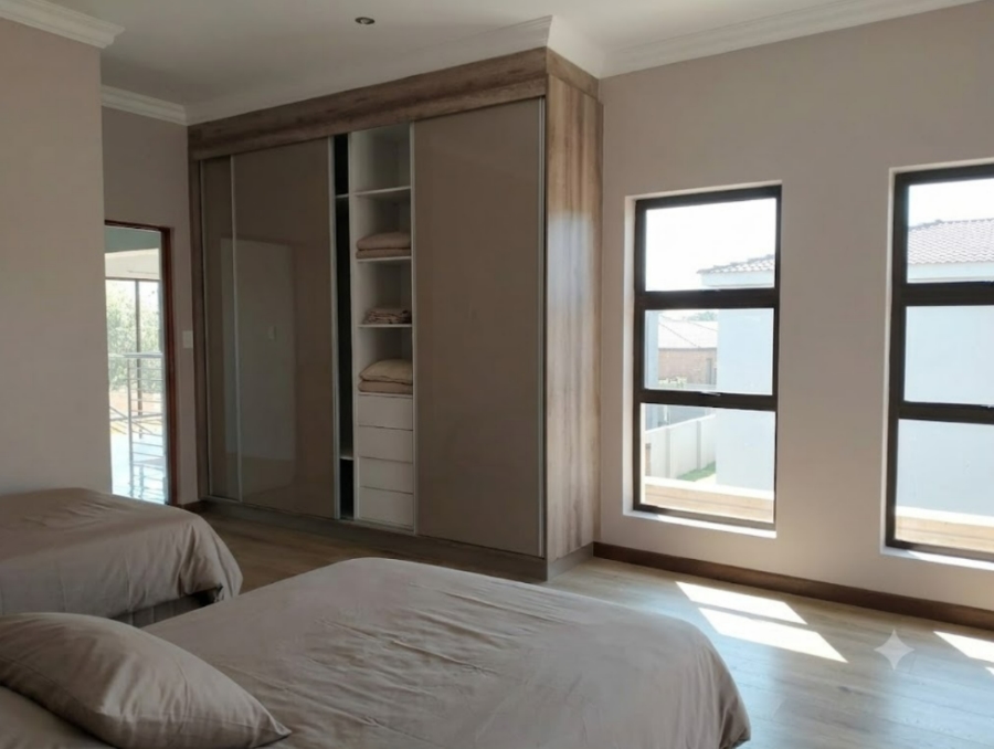 4 Bedroom Property for Sale in Helderwyk Gauteng