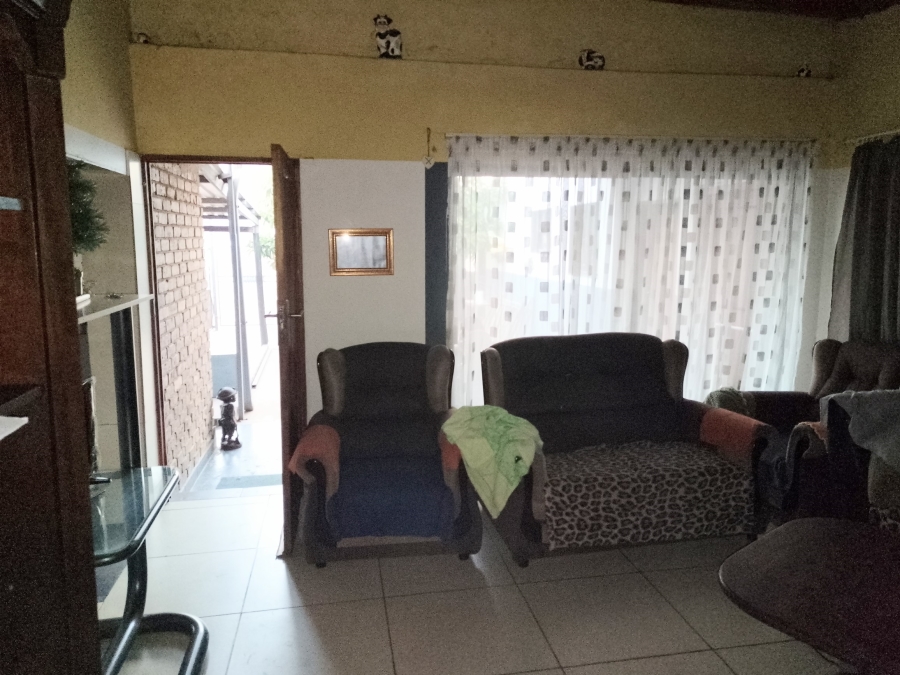 4 Bedroom Property for Sale in Mamelodi East Gauteng
