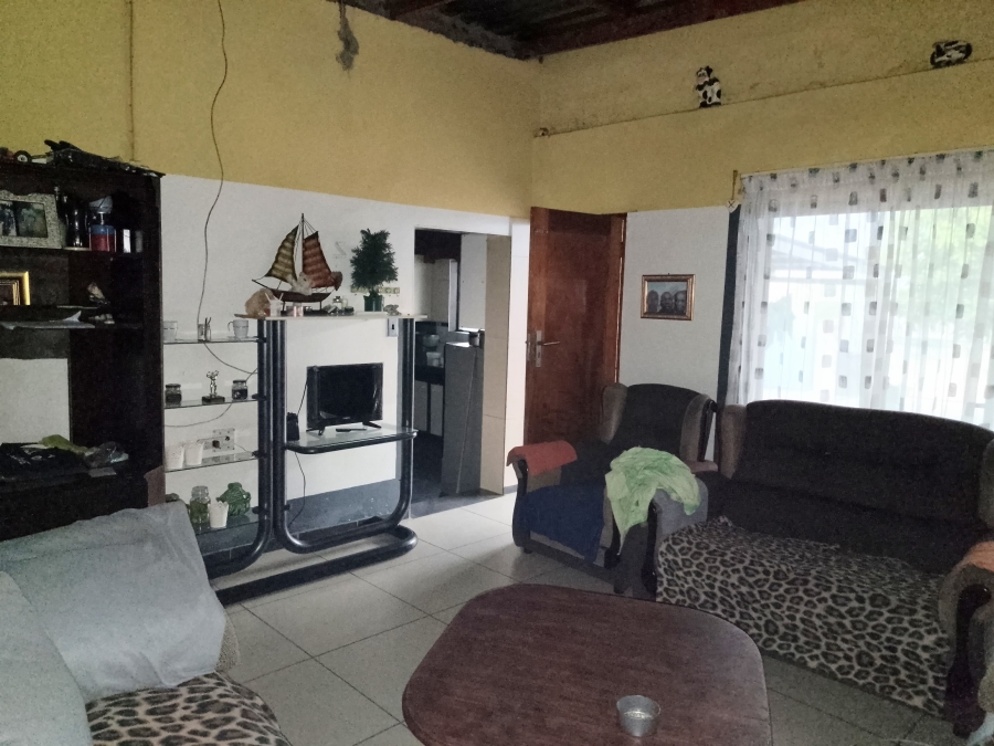 4 Bedroom Property for Sale in Mamelodi East Gauteng