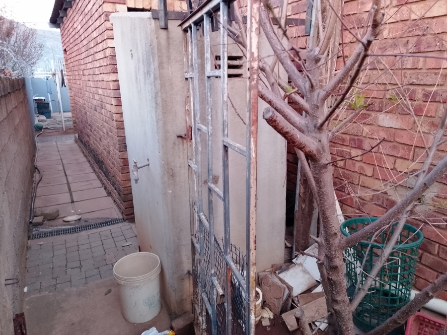 4 Bedroom Property for Sale in Mamelodi East Gauteng