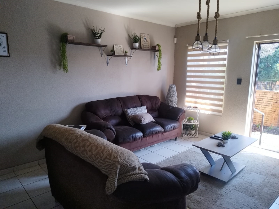 3 Bedroom Property for Sale in Birchleigh North Gauteng