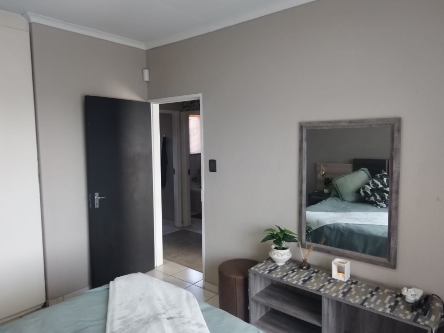 3 Bedroom Property for Sale in Birchleigh North Gauteng