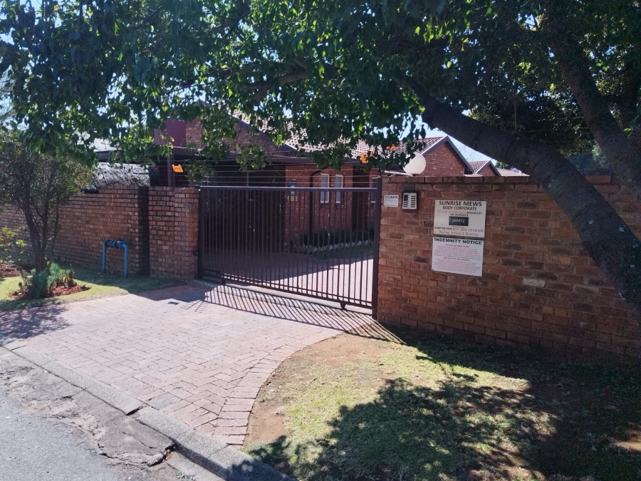 3 Bedroom Property for Sale in Birchleigh North Gauteng