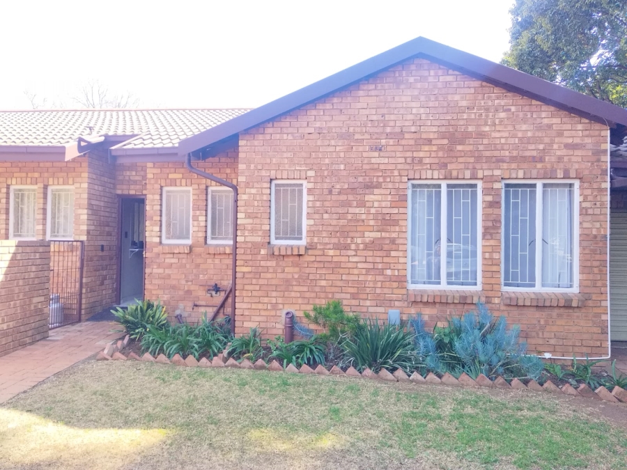 3 Bedroom Property for Sale in Birchleigh North Gauteng