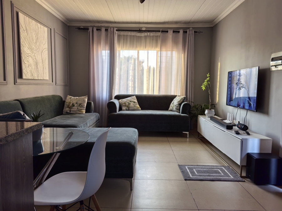 2 Bedroom Property for Sale in Andeon Gauteng